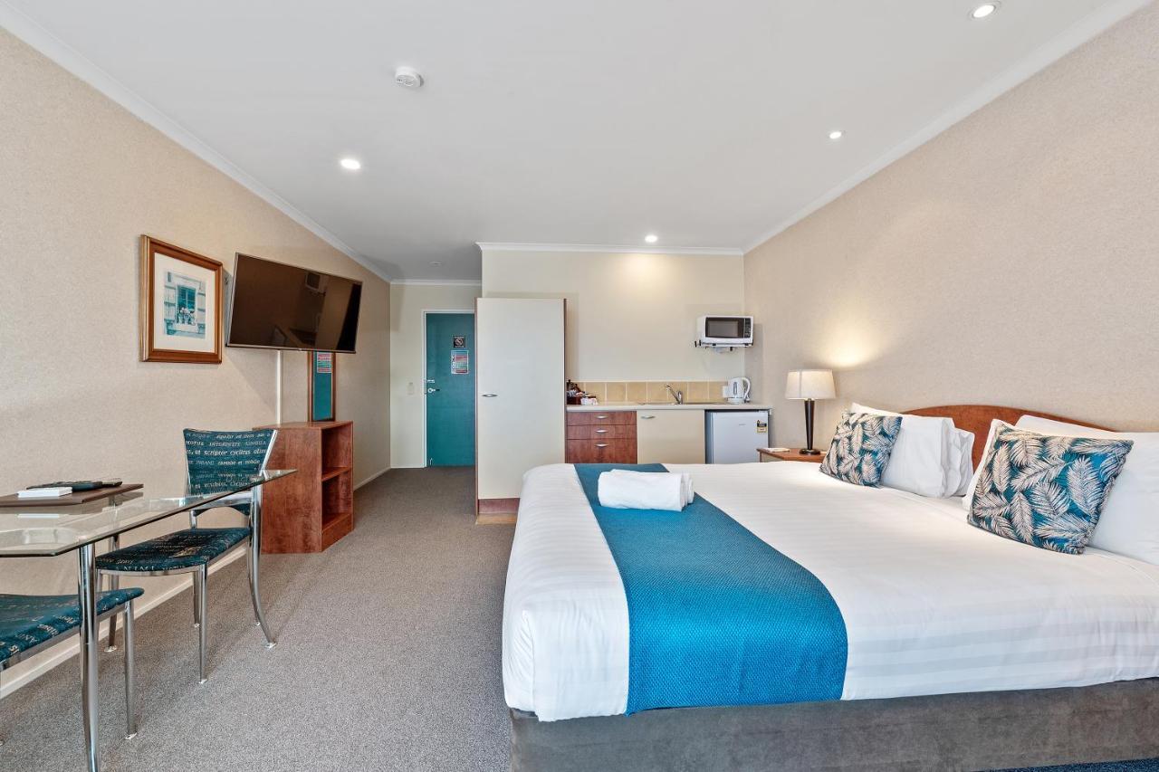 Aristotles North Shore Auckland Exterior photo