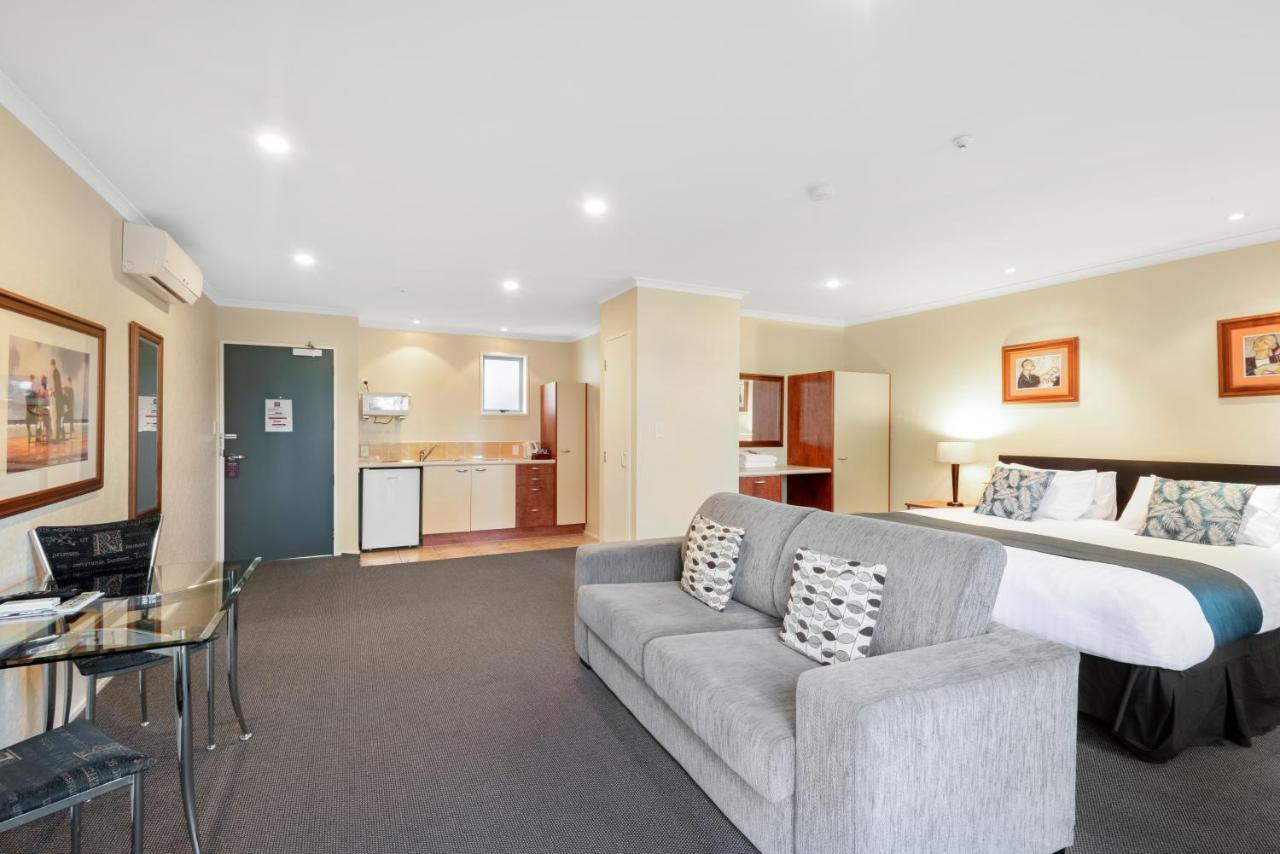 Aristotles North Shore Auckland Exterior photo